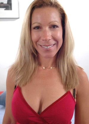 Milfseeker Model