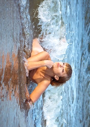 Nudebeachdreams Model