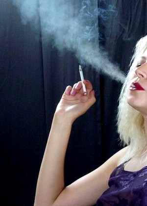 Smokingdivas Model